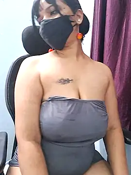 Jassi_Does