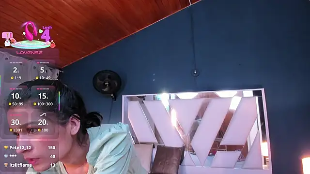 mia_kinky1