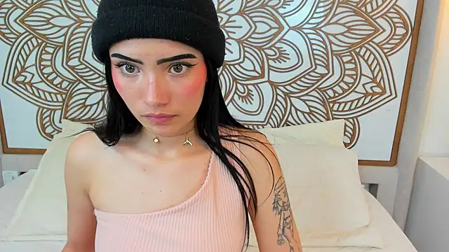 Daphne_Nicolle