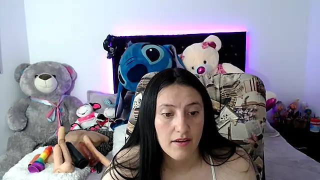 Lorenahot_06