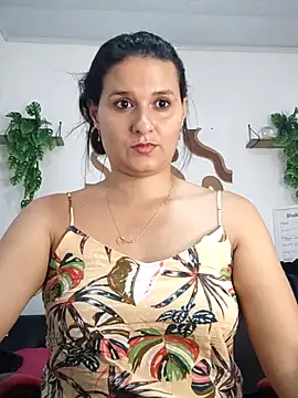 elena_jonees
