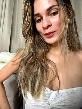 cuteluci_ from StripChat is Freechat