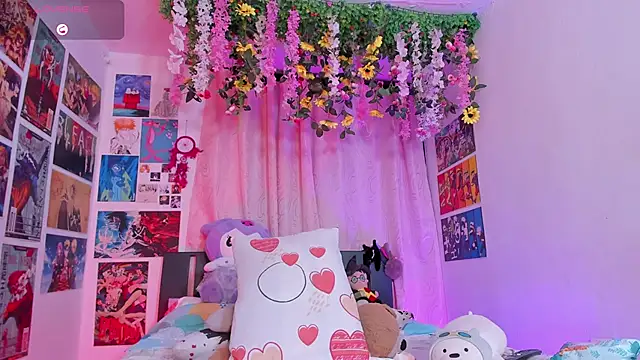 MissCurvyTop