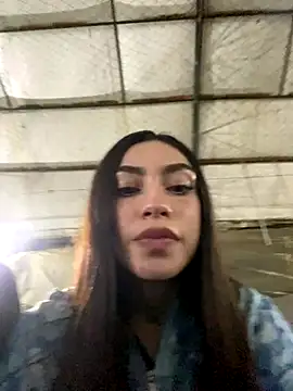 Webcam Model (Eva-bonny)  is live.Free join now!