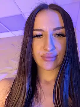 Luna_Olsen