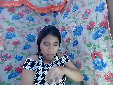 Pinay_Skinny18