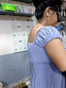 RDX_COUPLE from StripChat is Freechat