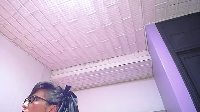 Daniahot_