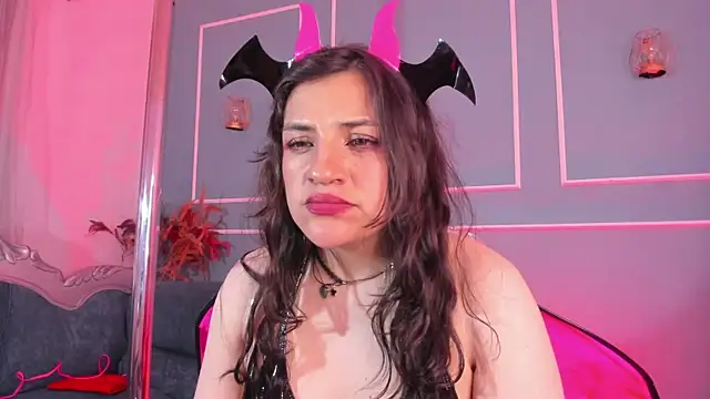 TaraTaylorr
