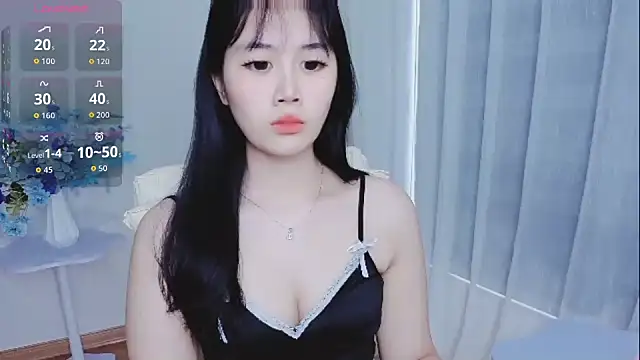 Crystal_Lea