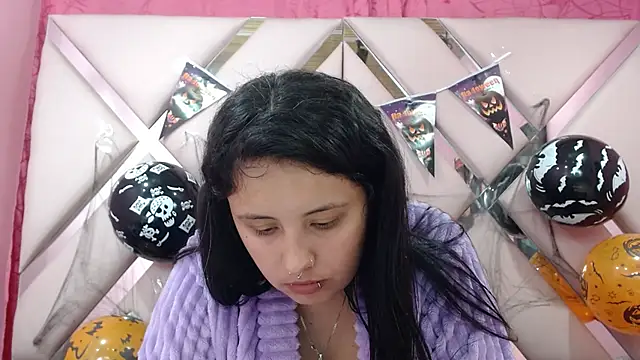 nathaly_low1