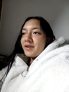 Webcam Model (CuteHarper)  is live.Free join now!
