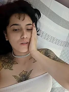 Webcam Model (Jinx__x)  is live.Free join now!