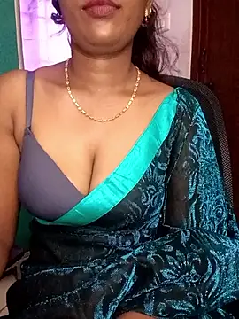 Webcam Model (Tamil_kavinila)  is live.Free join now!