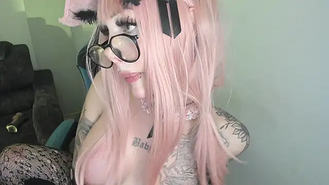 Scarbadgirl_
