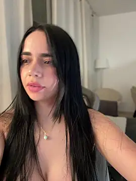 Webcam Model (GeorginaJones)  is live.Free join now!
