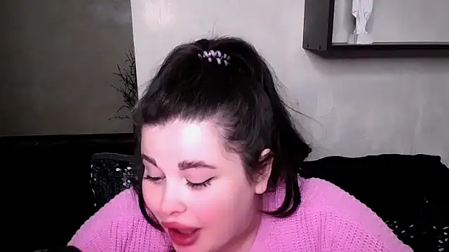 Emily_Mo