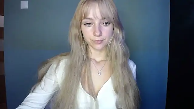 luciayoung - LuciaYoung's free webcam - UK Sex Cams