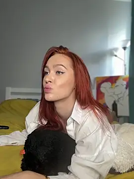LittleFox___ - Female Stripchat model