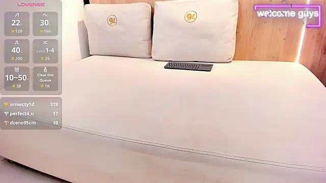 adela_chase