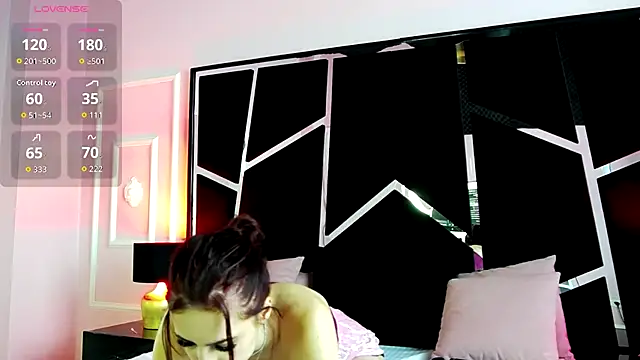 Nicolle_Nixx