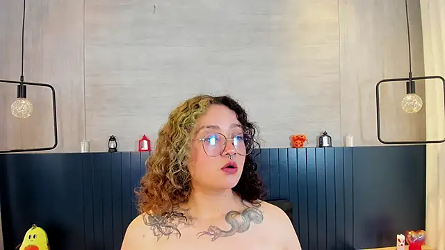 tara_black