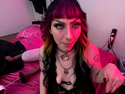 Webcam Model (ChrryFoxx)  is live.Free join now!