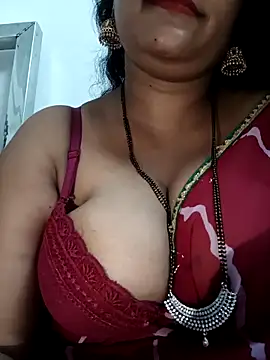 Webcam Model (Nyra-23)  is live.Free join now!