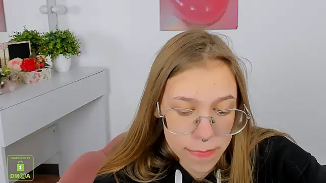 LayriantaVee