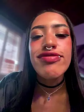 MichelleDiaz_Pink