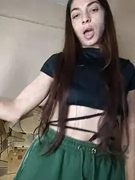 Webcam Model (AntoniaHottie)  is live.Free join now!