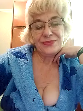 Webcam Model (52MiaLove02)  is live.Free join now!