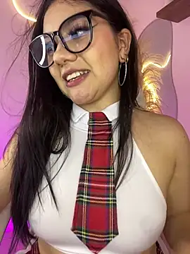 Zoe_Serrat