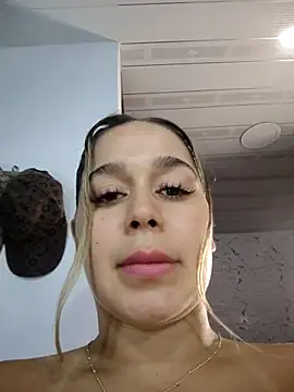 laurenwelly_ - LaurenWelly_'s free webcam - UK Sex Cams