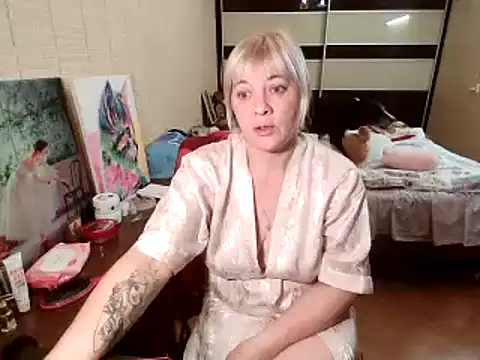 Lia_Laguna77