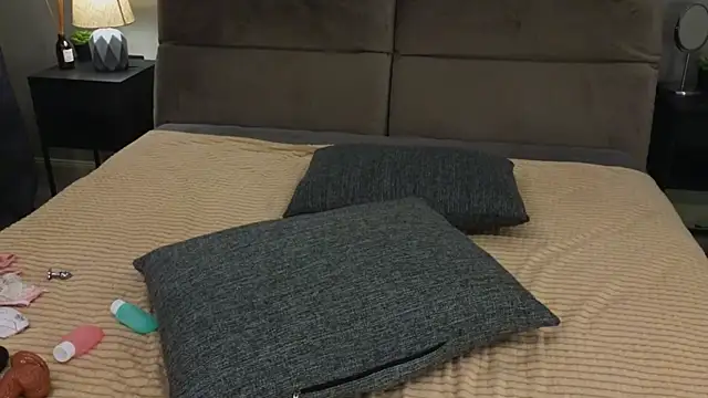 naomi_asian