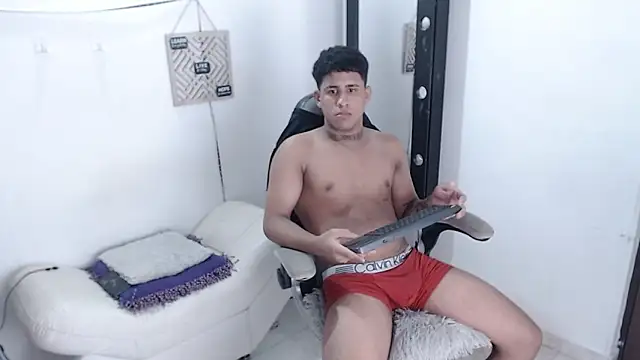 Dylan_horny