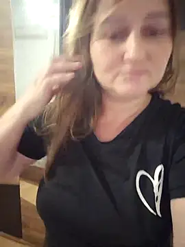 Webcam Model (Ivaemi1)  is live.Free join now!