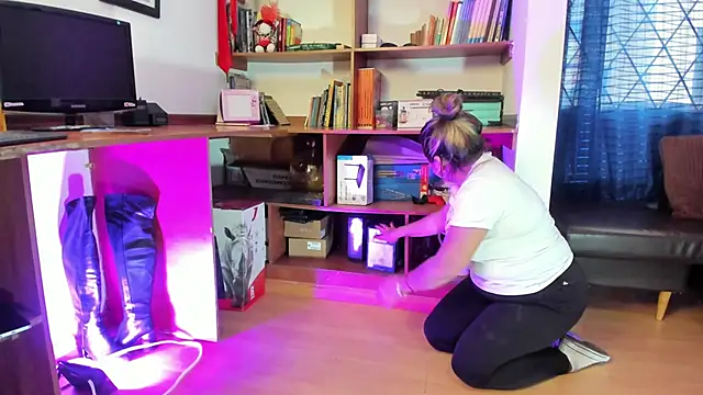 LiaTaylorr