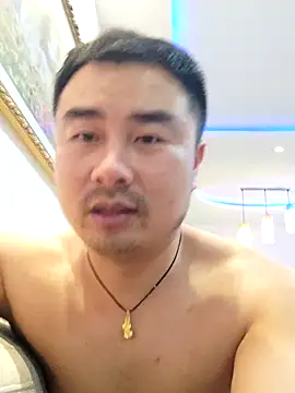 guozuo Live Webcam on Stripchat