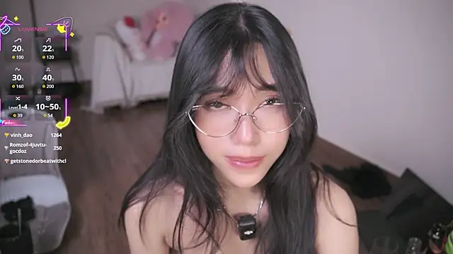Miuzxc live cam screenshot female from Vietnam on CamSexing – Live Sex Chat & Webcam Shows