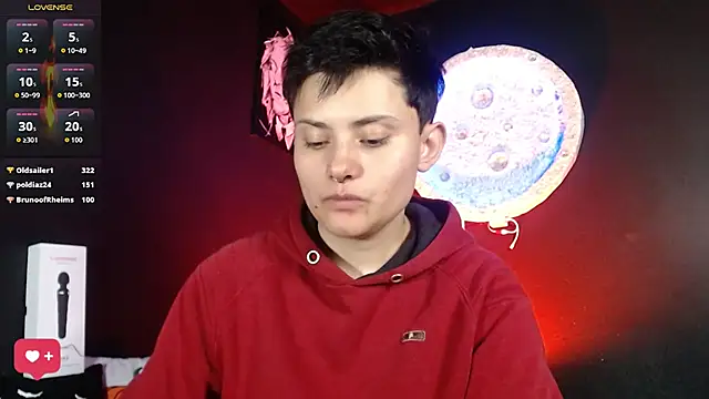 girl_intense444