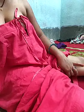Desi_Lilly01