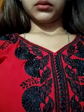 Webcam Model (sana-5)  is live.Free join now!