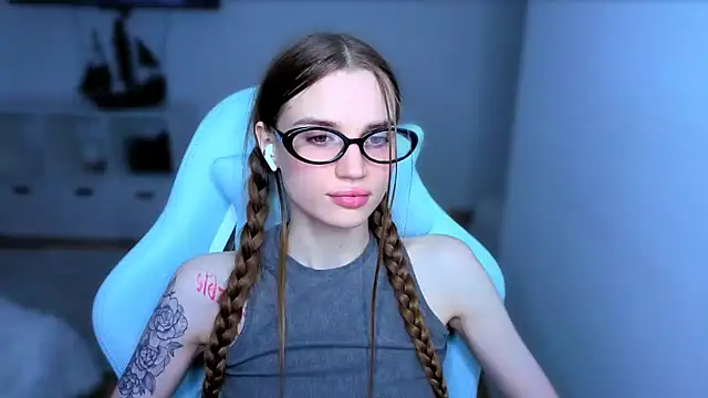 stellalawless - StellaLawless's free webcam - UK Sex Cams