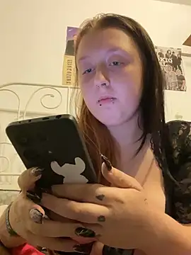 Webcam Model (SweetieLina)  is live.Free join now!