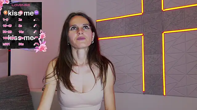 hailey_peach