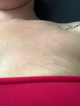 Webcam Model (Luna_20x)  is live.Free join now!
