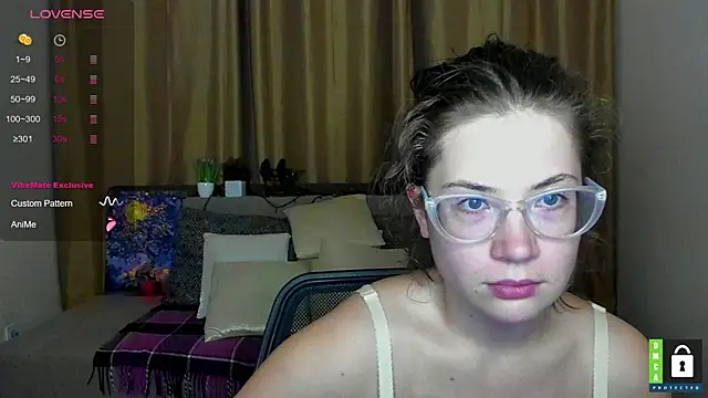 Alicia_redfollow