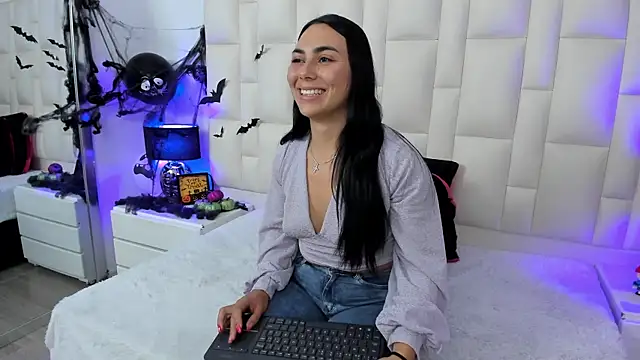 Ariana_rouse